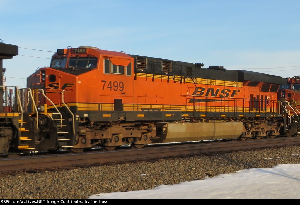 BNSF 7499